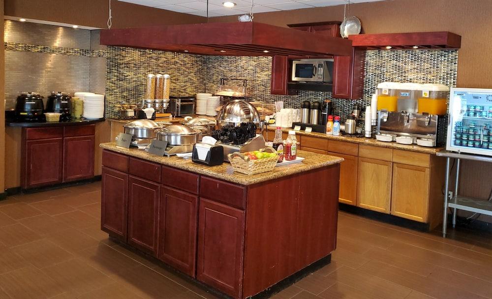 Hotel D'Lins Ontario Airport Ngoại thất bức ảnh