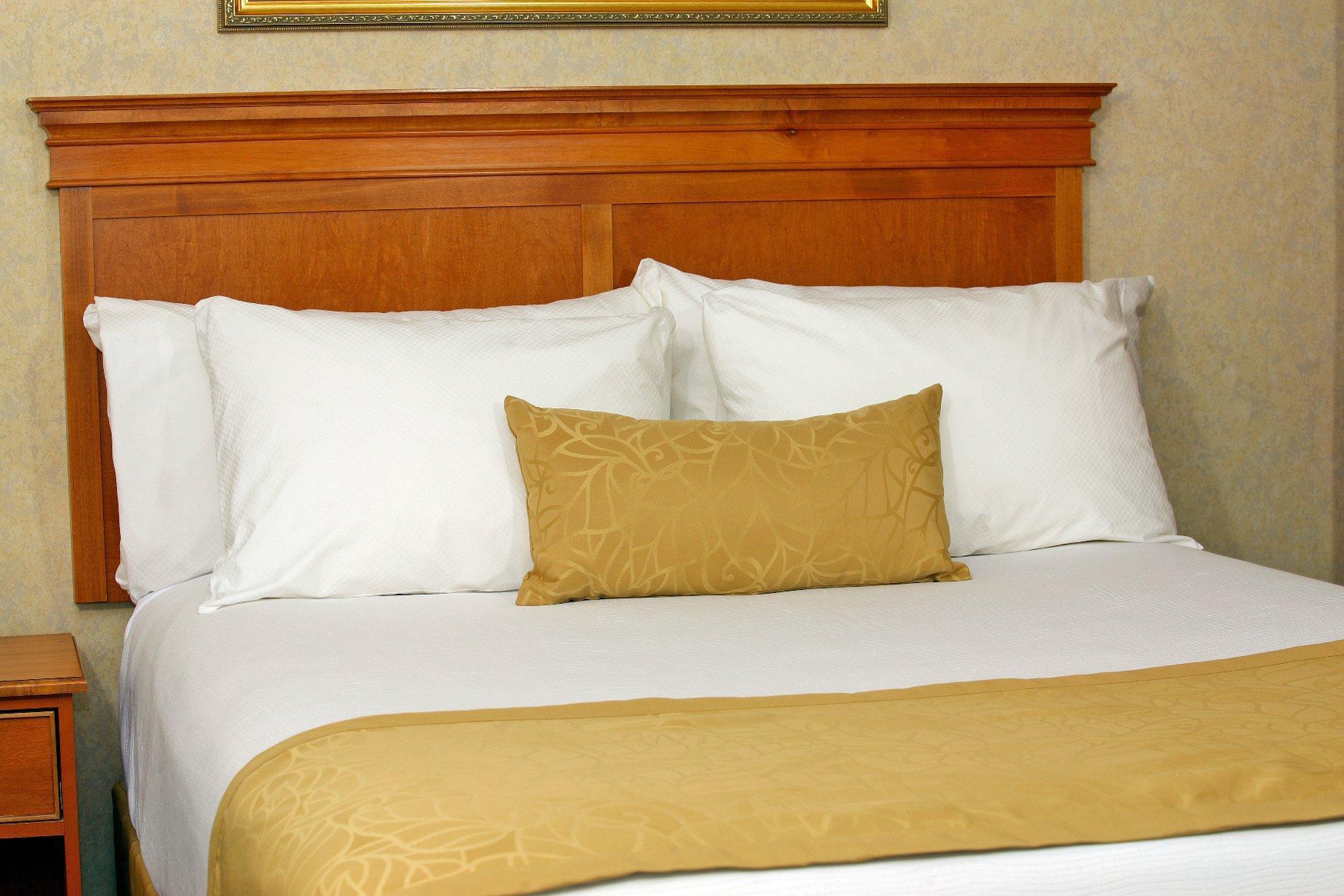 Hotel D'Lins Ontario Airport Ngoại thất bức ảnh